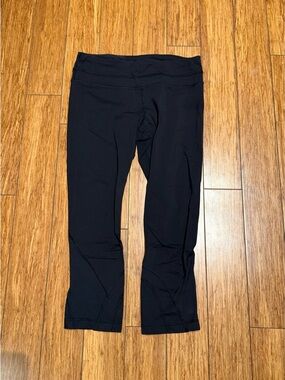 Women’s Lululemon Black Capri Leggings